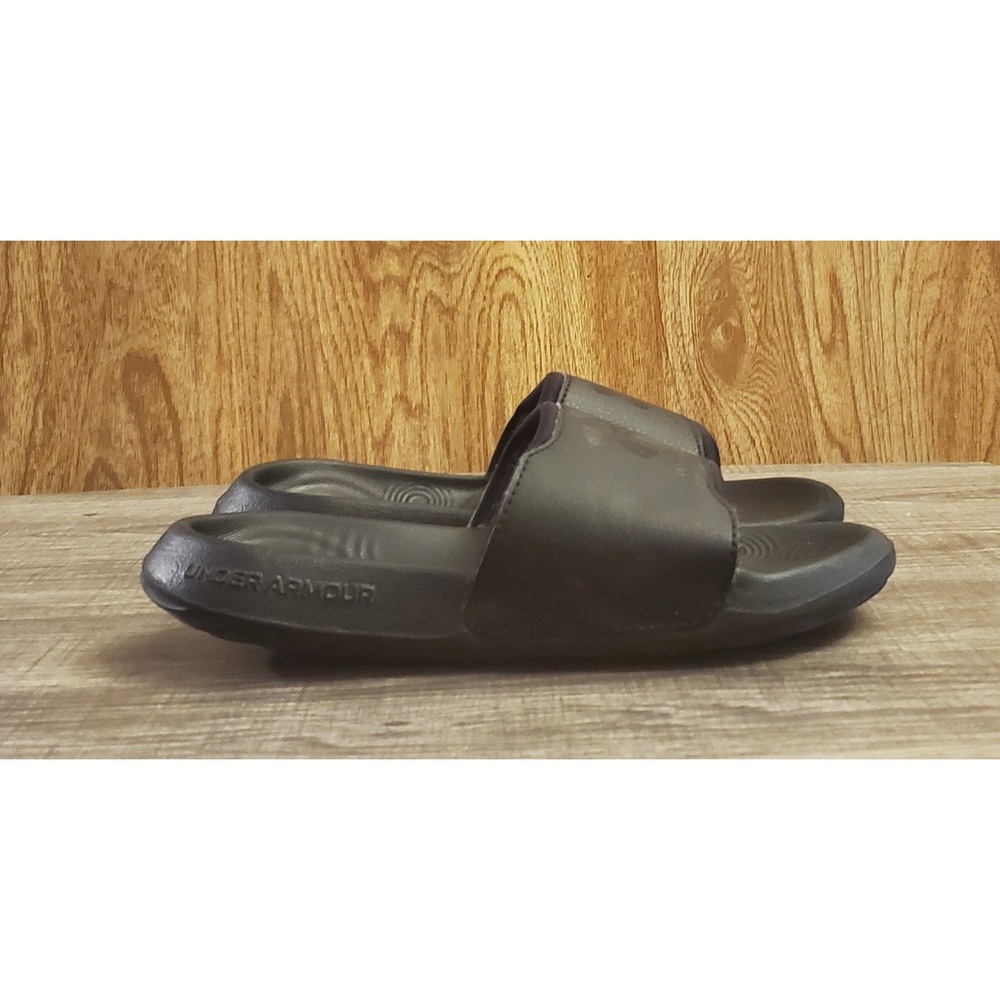 Under‎ Armour Ignite Select Slide Sandals Youth Size 1Y Black